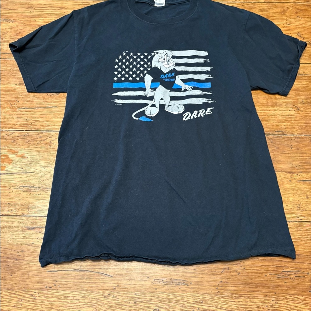 Vintage Y2K Black D.A.R.E. Resist  Drugs & Violence Short Sleeve T-Shirt Unisex